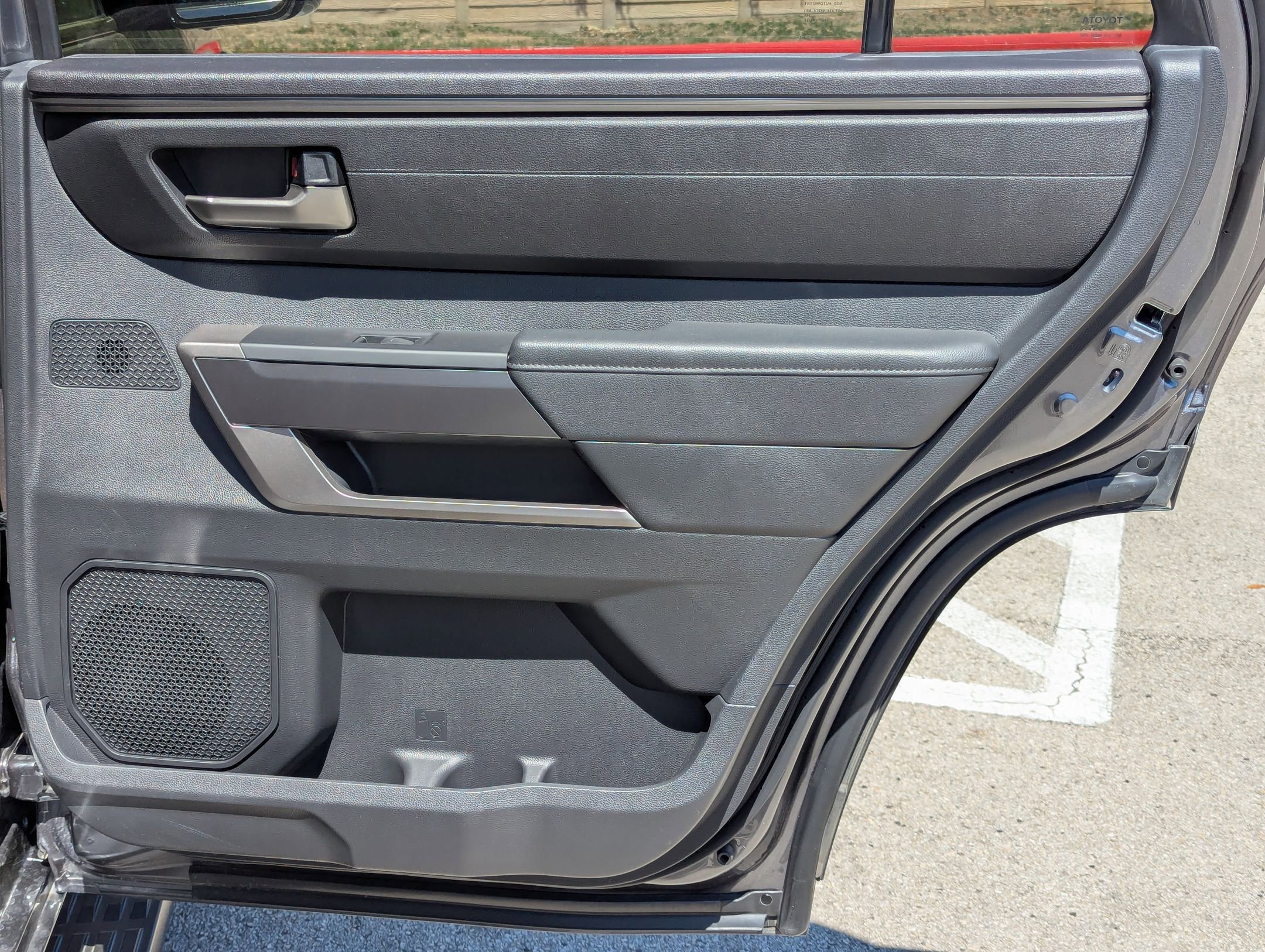 Used 2025 Toyota Sequoia SR5 w/ SR5 Premium Package AWD/4WD image 26