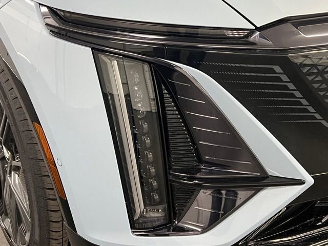 New 2025 Cadillac Lyriq Sport AWD/4WD image 10