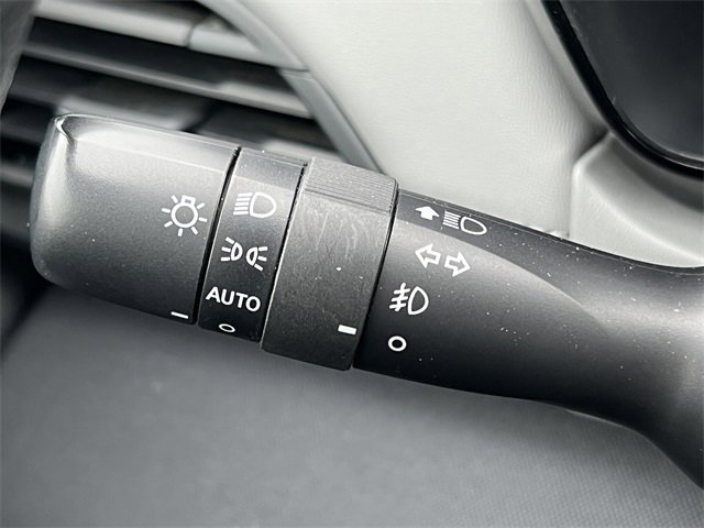 Used 2023 Subaru Outback Premium image 19