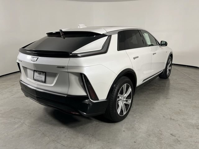 Certified 2024 Cadillac Lyriq Tech RWD image 8