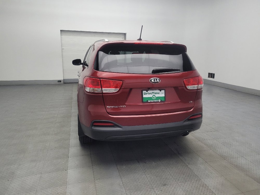 Used 2016 Kia Sorento LX image 6