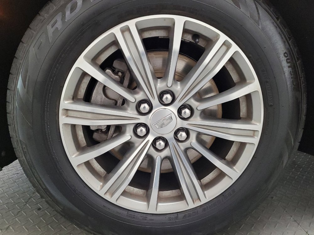 Used 2017 Cadillac XT5 Luxury w/ Driver Awareness Package image 31