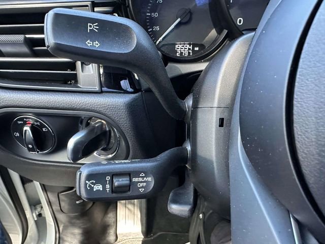 Used 2024 Porsche Macan image 28