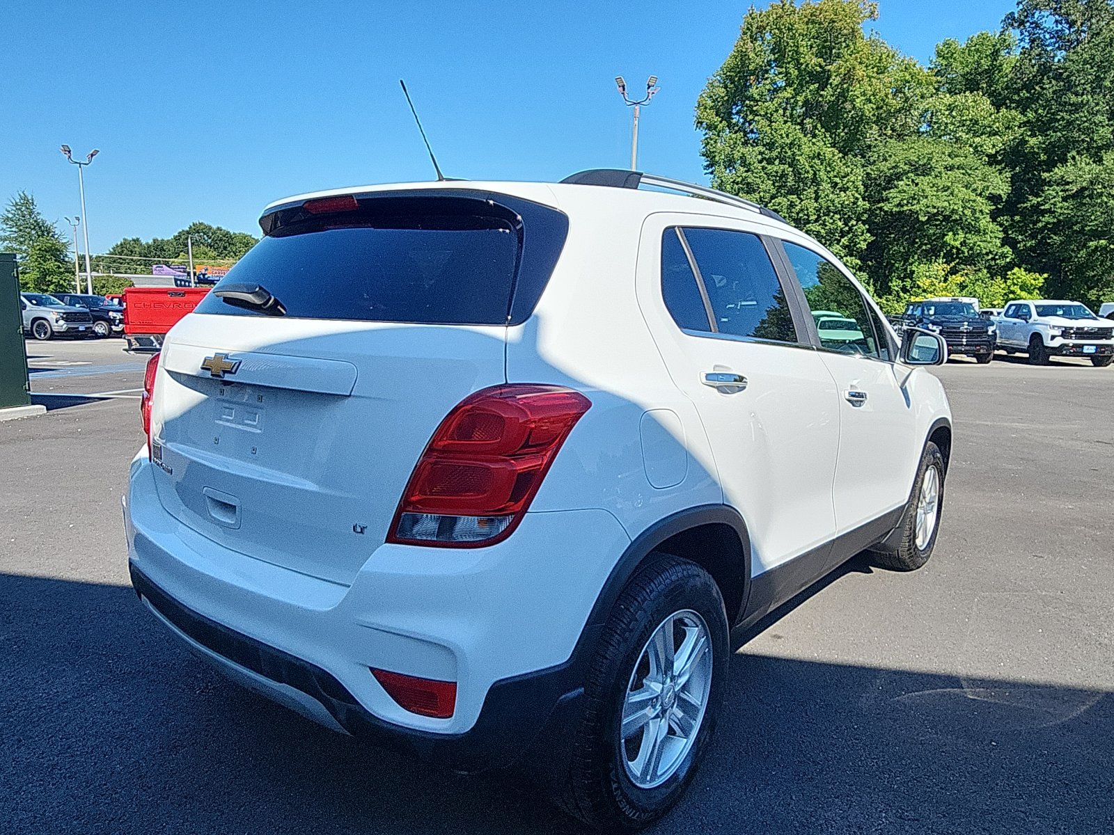 Used 2018 Chevrolet Trax LT w/ LT Convenience Package AWD/4WD image 5
