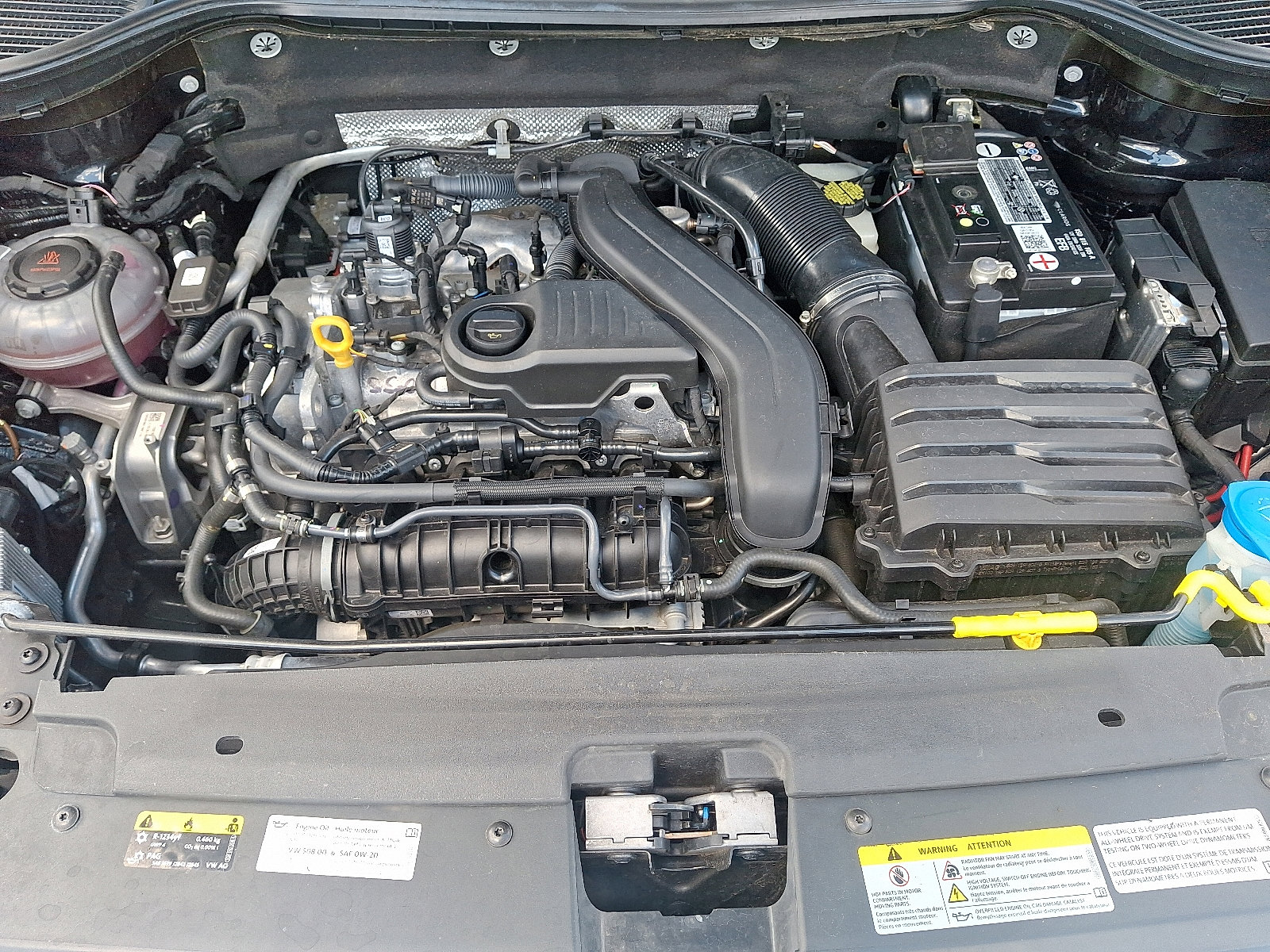 Certified 2022 Volkswagen Taos SEL image 28
