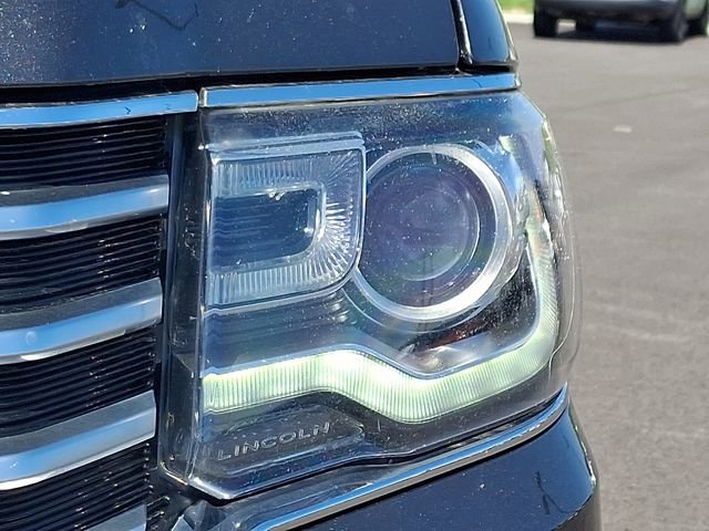 Used 2017 Lincoln Navigator L Select AWD/4WD image 9