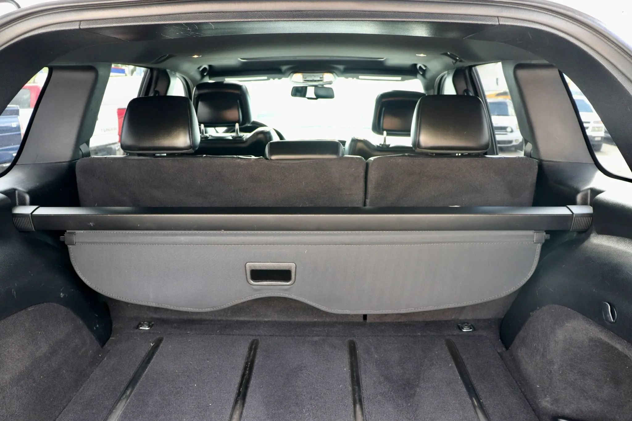 Used 2019 Jeep Grand Cherokee Summit AWD/4WD image 43