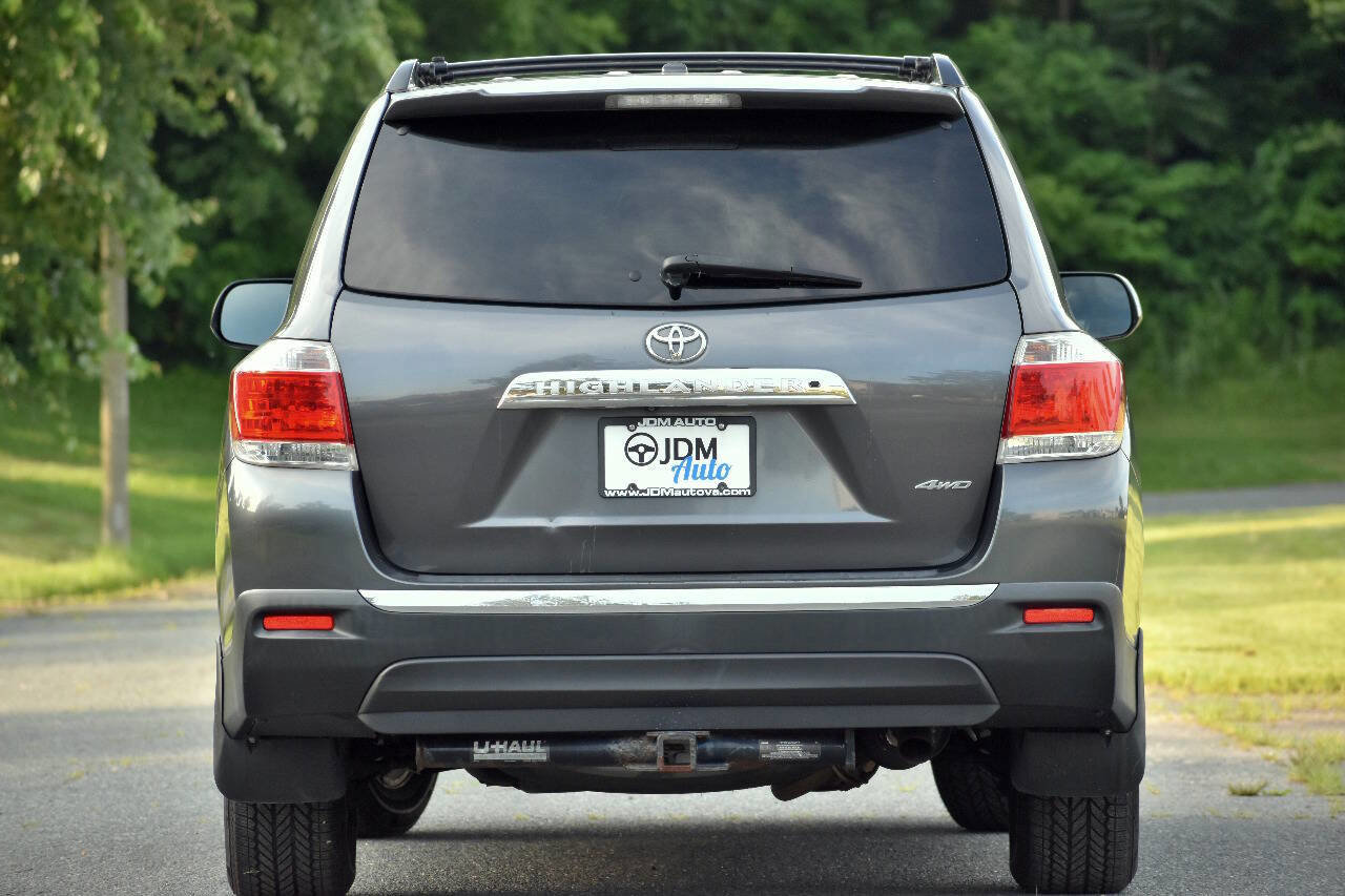 Used 2012 Toyota Highlander SE w/ Tow Pkg AWD/4WD image 6