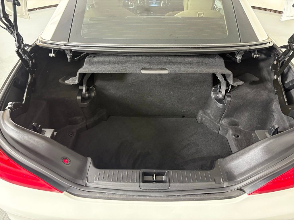 Used 2018 Mercedes-Benz SL 450 w/ Premium I Package image 34