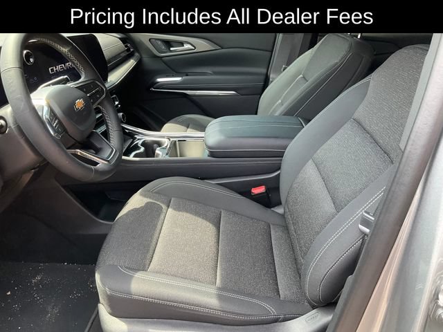 Certified 2025 Chevrolet Traverse LT FWD image 9