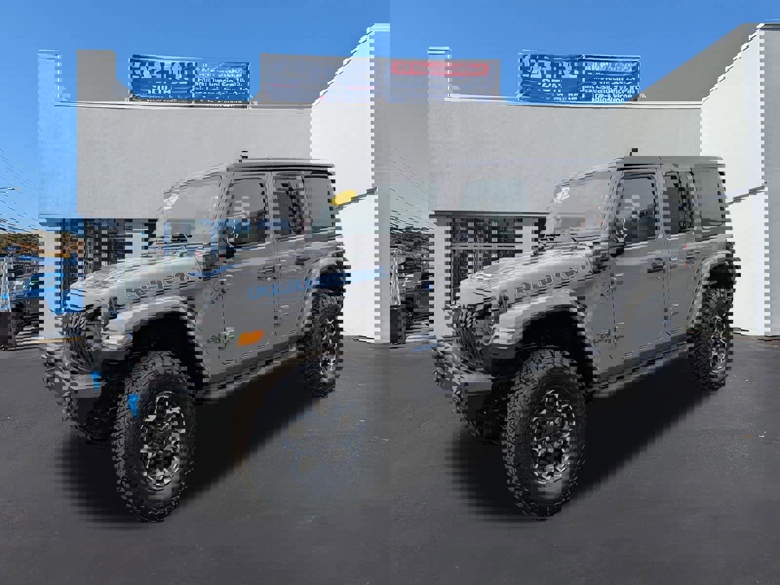 Used 2023 Jeep Wrangler Unlimited Rubicon 4xe w/ Cold Weather Group image 6