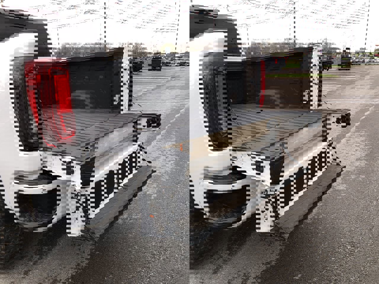 Used 2022 GMC Sierra 3500 AT4 w/ AT4 Preferred Package image 33