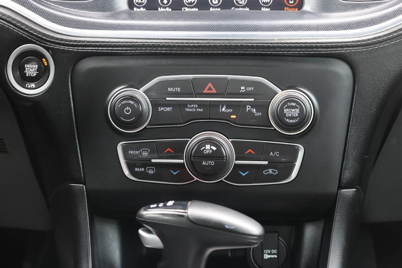 Used 2019 Dodge Charger R/T w/ Plus Group RWD image 21
