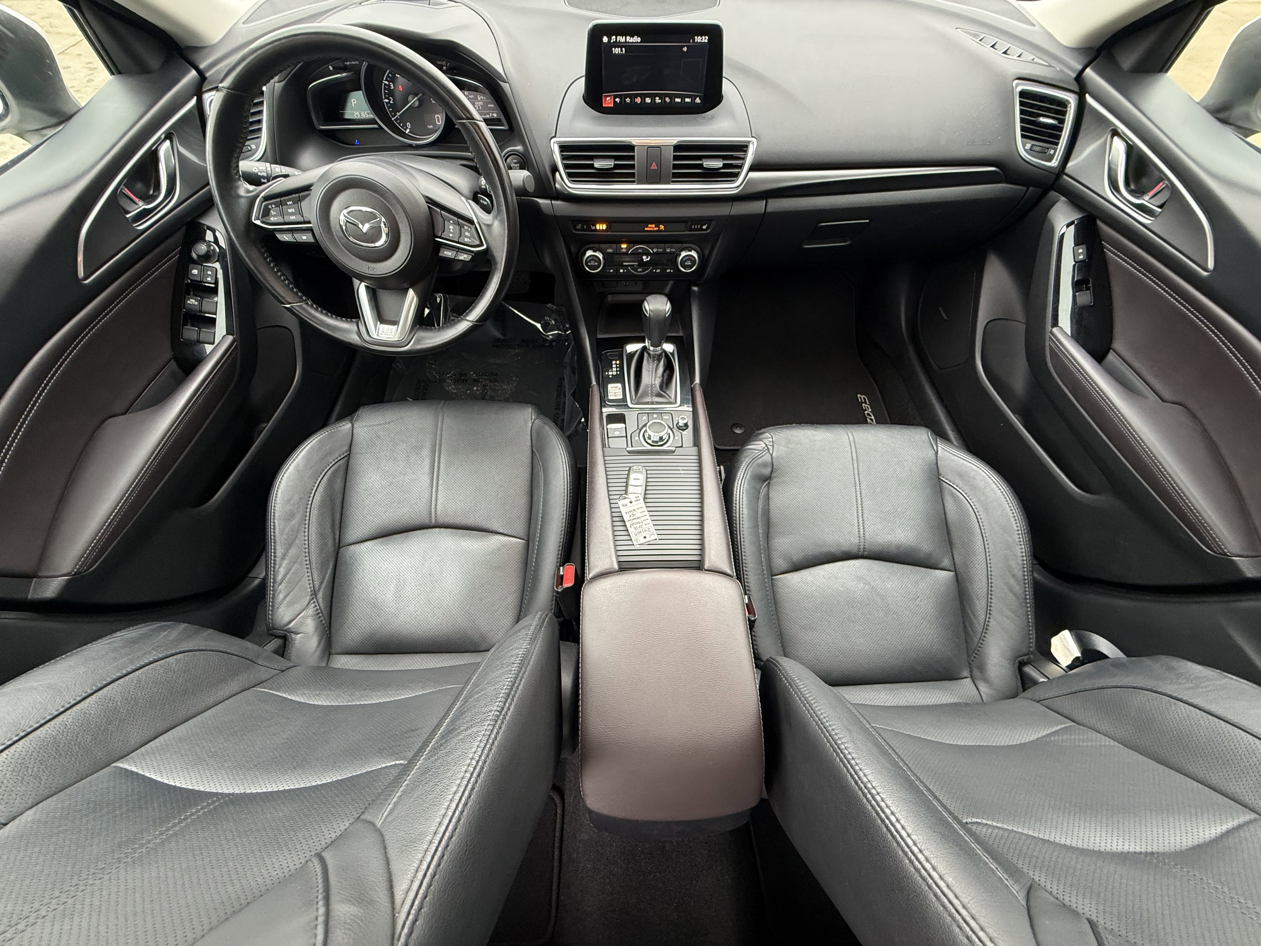 Used 2018 MAZDA MAZDA3 Grand Touring w/ Premium Equipment Package image 11