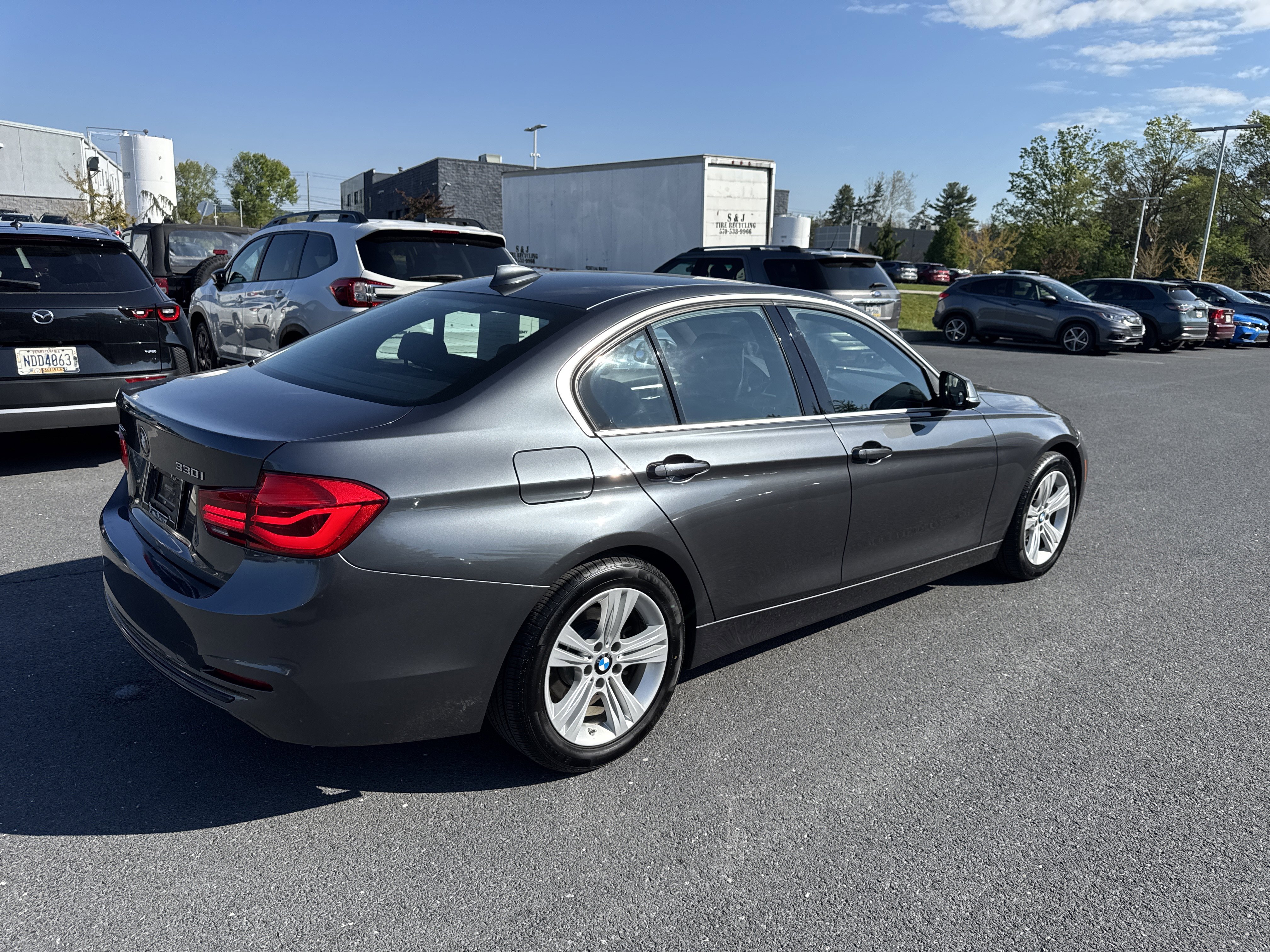 Used 2018 BMW 330i xDrive Sedan w/ Convenience Package AWD/4WD image 30
