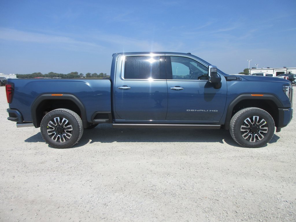 New 2026 GMC Sierra 2500 Denali Ultimate image 3