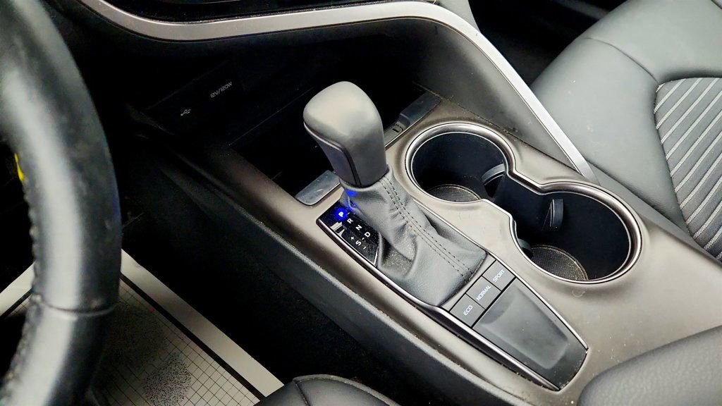 Used 2023 Toyota Camry SE FWD image 16