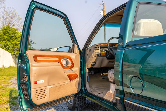 Used 1997 Chevrolet Silverado 1500 4x4 Regular Cab image 38