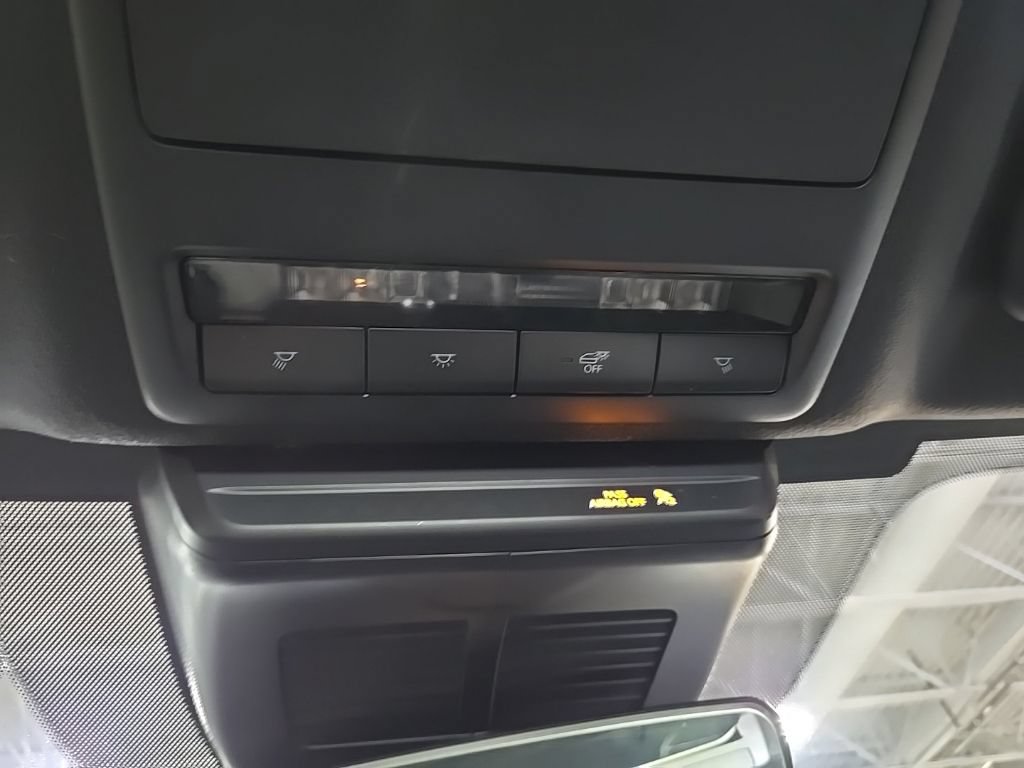 Used 2024 MAZDA MAZDA3 s FWD image 25