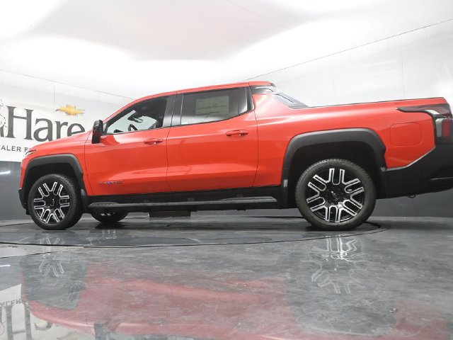 New 2026 Chevrolet Silverado EV LT AWD/4WD image 33