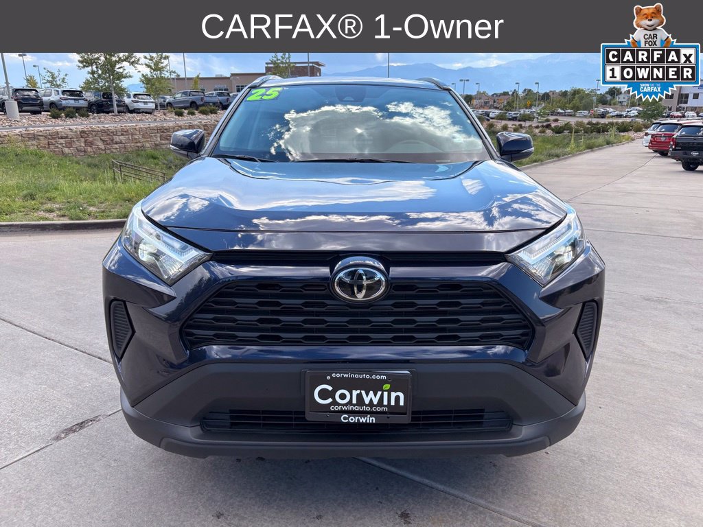 Used 2025 Toyota RAV4 XLE AWD/4WD image 2