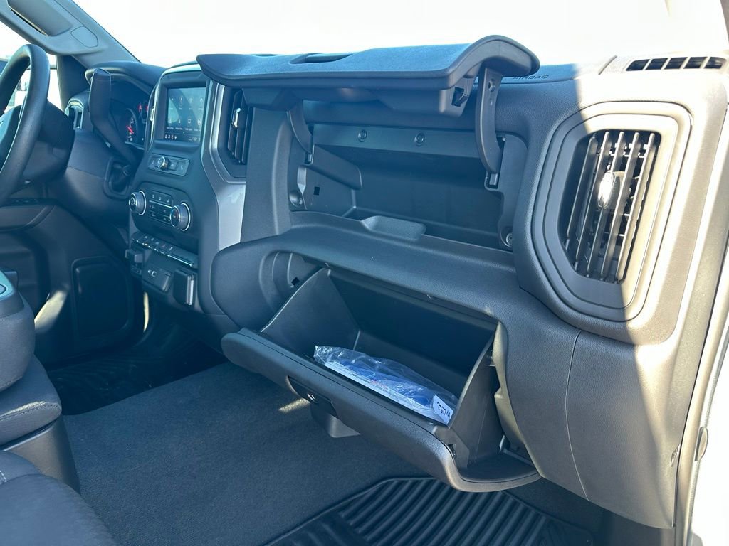 Used 2023 Chevrolet Silverado 1500 Custom image 33