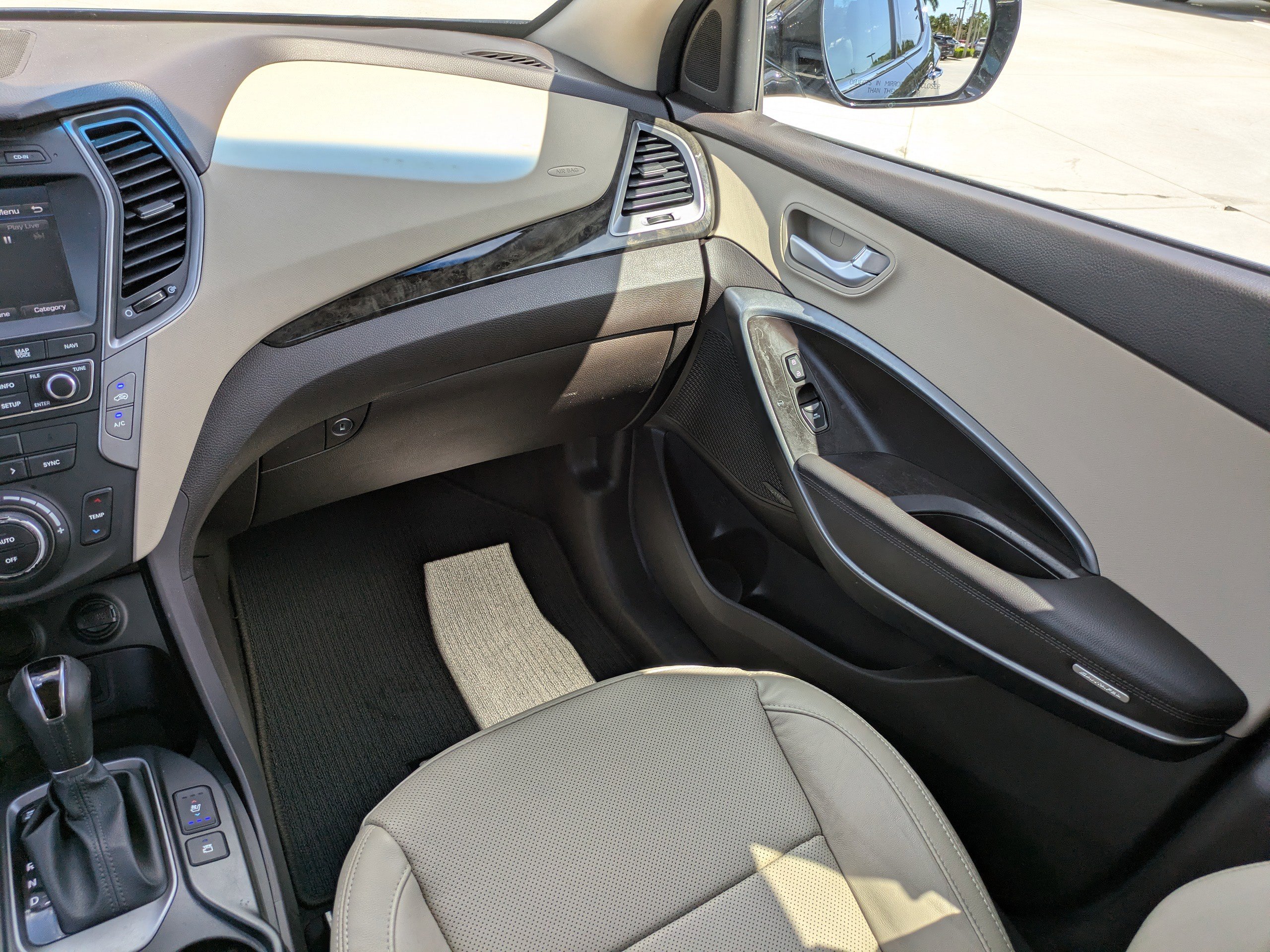 Used 2017 Hyundai Santa Fe Sport image 13