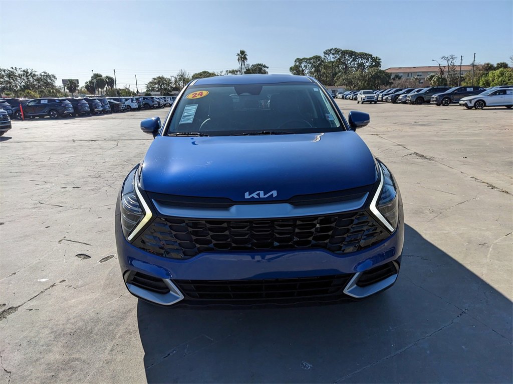 Certified 2024 Kia Sportage EX image 4