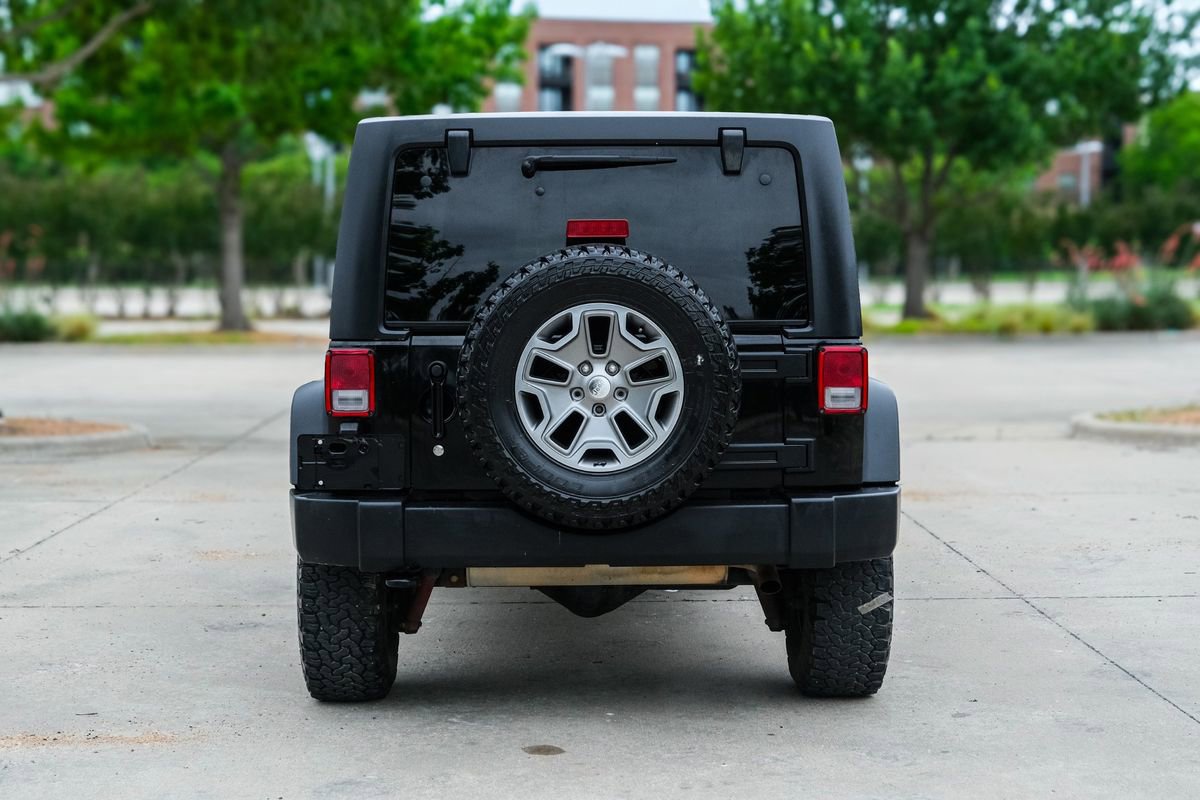 Used 2014 Jeep Wrangler Unlimited Rubicon w/ Connectivity Group AWD/4WD image 19
