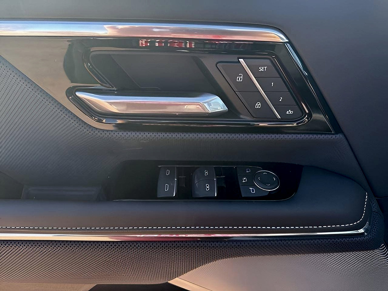 New 2024 GMC Sierra EV Denali AWD/4WD image 20