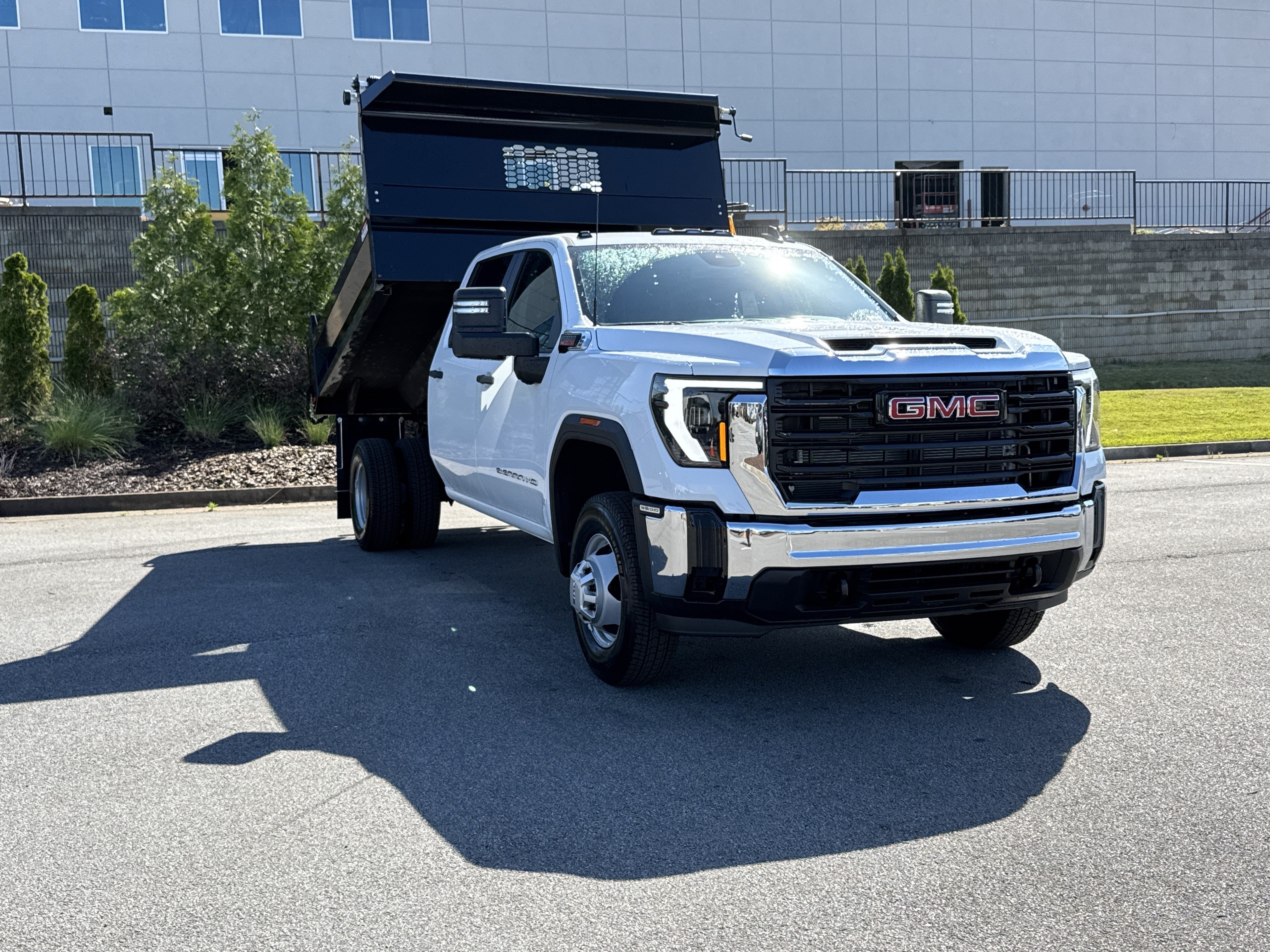 New 2026 GMC Sierra 3500 Pro w/ Convenience Package AWD/4WD image 17