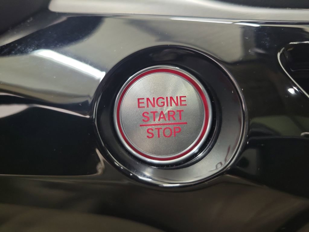 Used 2025 Acura MDX w/ Technology Package image 34