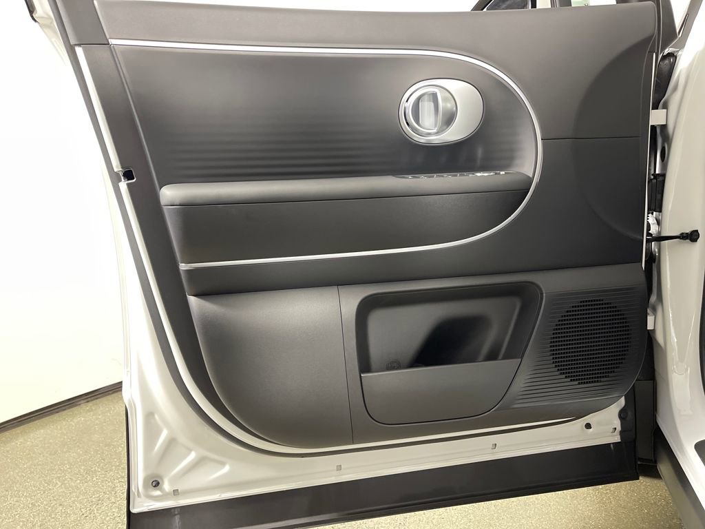 New 2026 Hyundai Ioniq 9 SE image 19