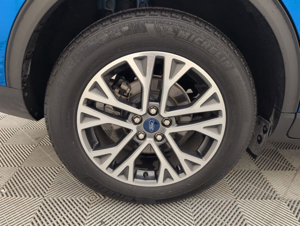 Certified 2020 Ford Escape SEL image 19