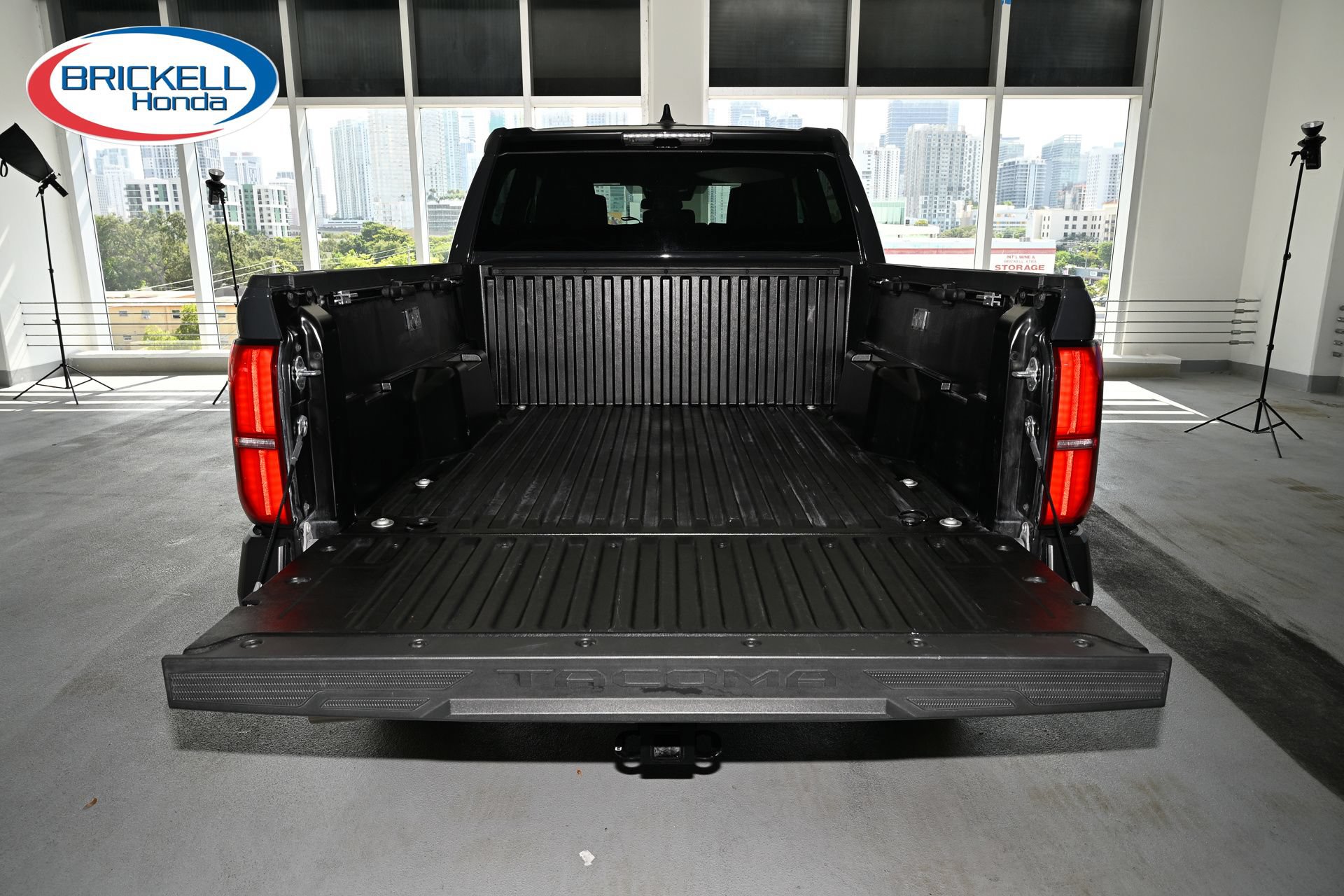 Used 2025 Toyota Tacoma SR RWD image 9