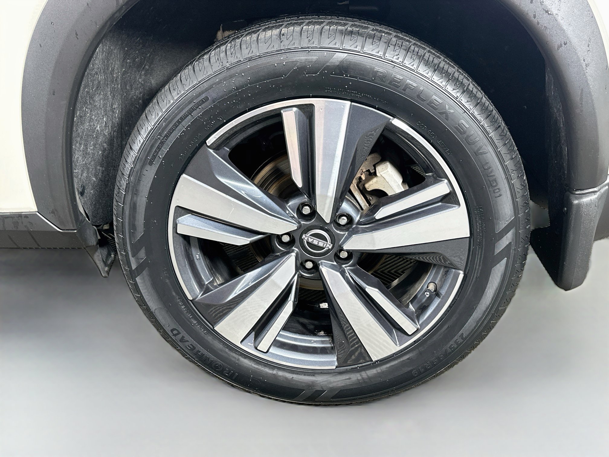 Used 2023 Nissan Rogue SL AWD/4WD image 29