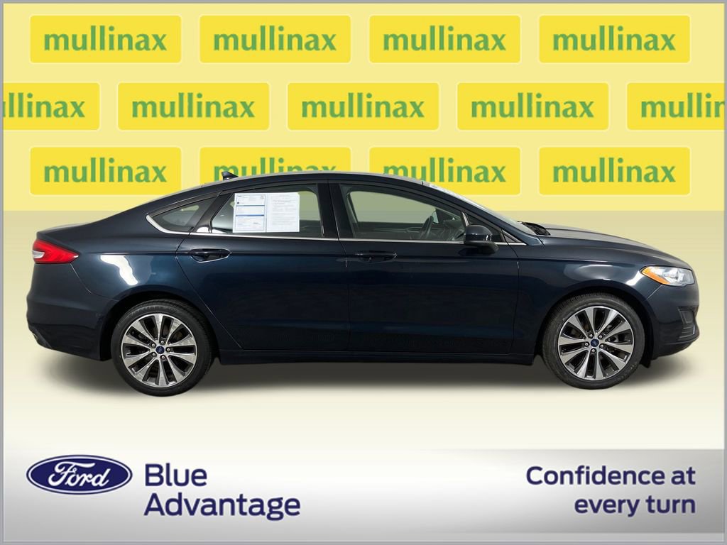 Certified 2020 Ford Fusion SE image 2
