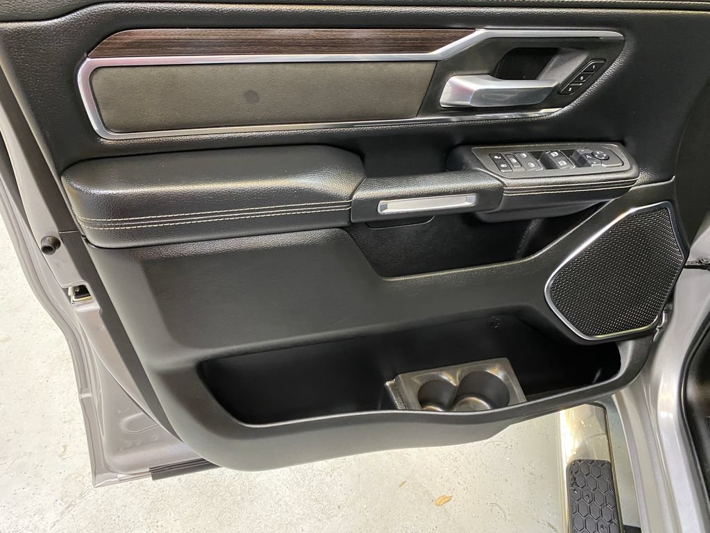 Used 2025 RAM 1500 Laramie AWD/4WD image 23