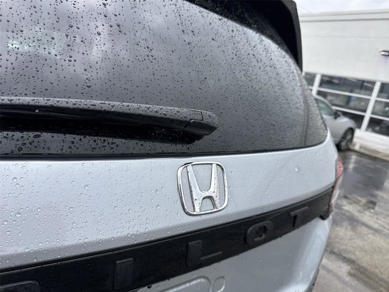 Used 2026 Honda Pilot Black Edition image 10