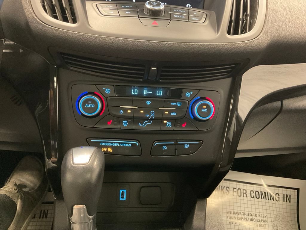 Used 2018 Ford Escape SE w/ SE Sport Appearance Package AWD/4WD image 15
