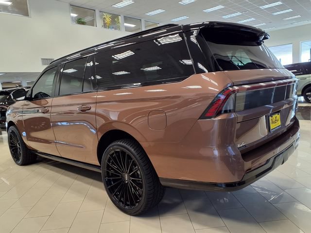 New 2025 Lincoln Navigator L Black Label w/ Black Label Special Edition AWD/4WD image 5