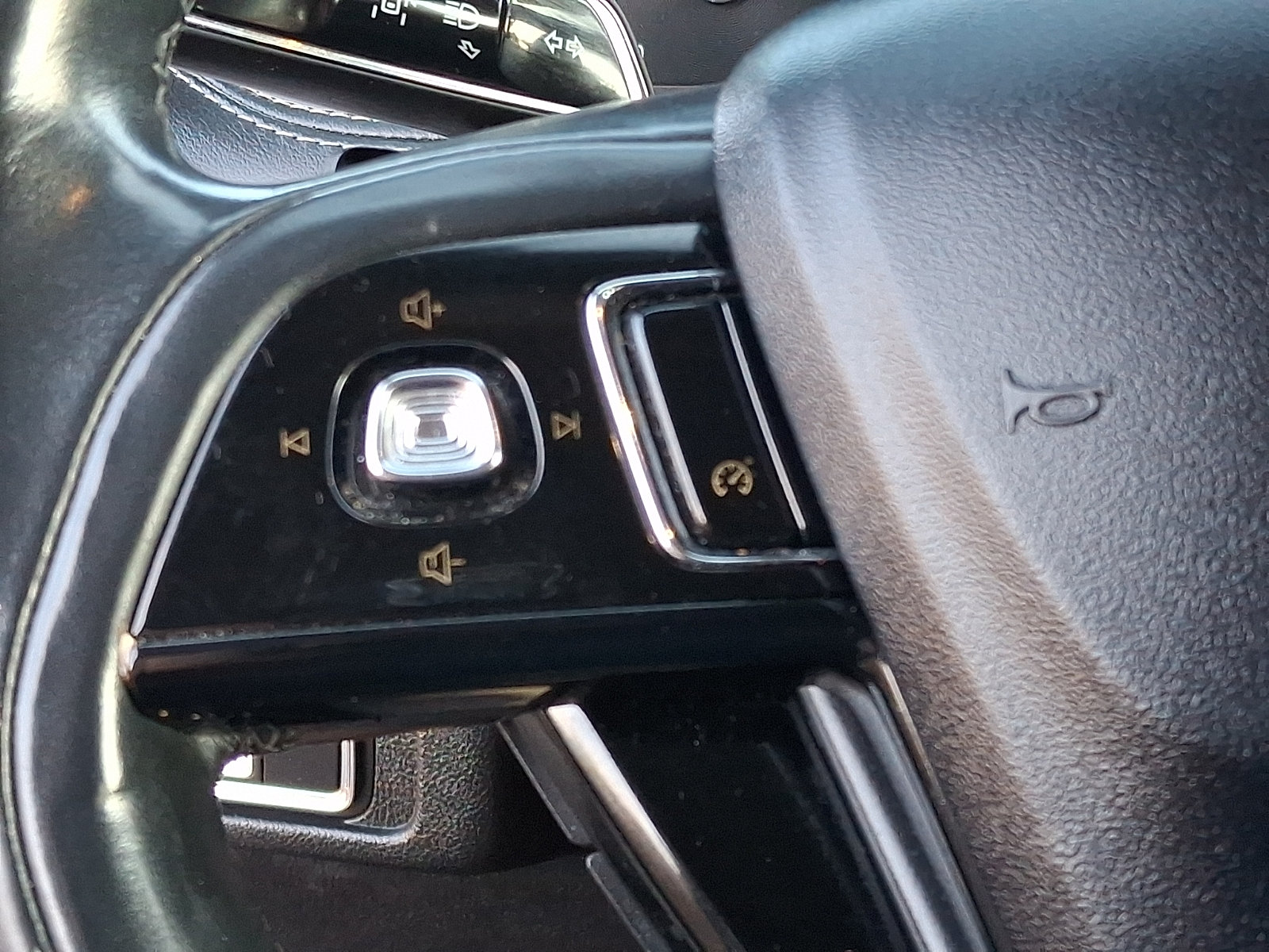 Used 2020 Lincoln Corsair AWD w/ Equipment Group 101A image 24