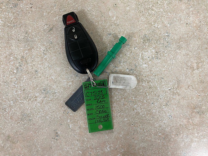 Used 2013 RAM 1500 Classic SLT w/ Premium Display Pkg image 28