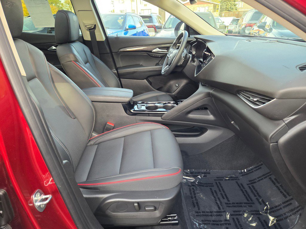 Used 2023 Buick Envision Essence w/ Sport Touring Package image 6