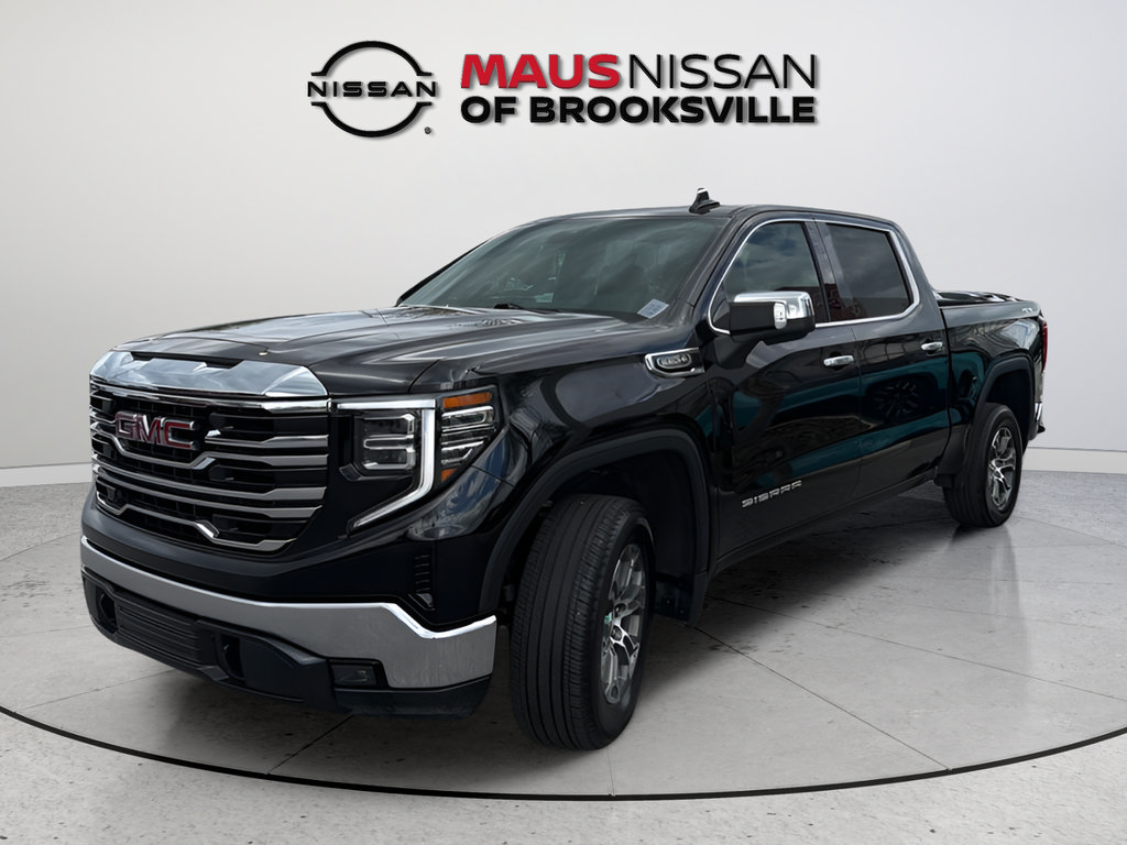 Used 2026 GMC Sierra 1500 SLT AWD/4WD image 3