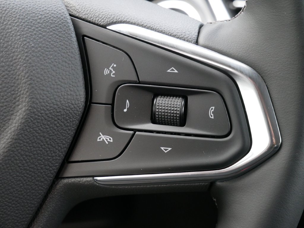 New 2026 Chevrolet Trax ACTIV FWD image 24