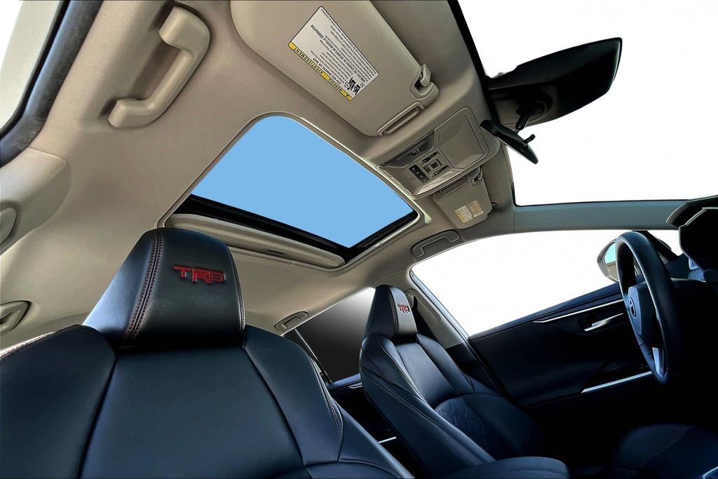 Used 2021 Toyota RAV4 TRD Off-Road image 27