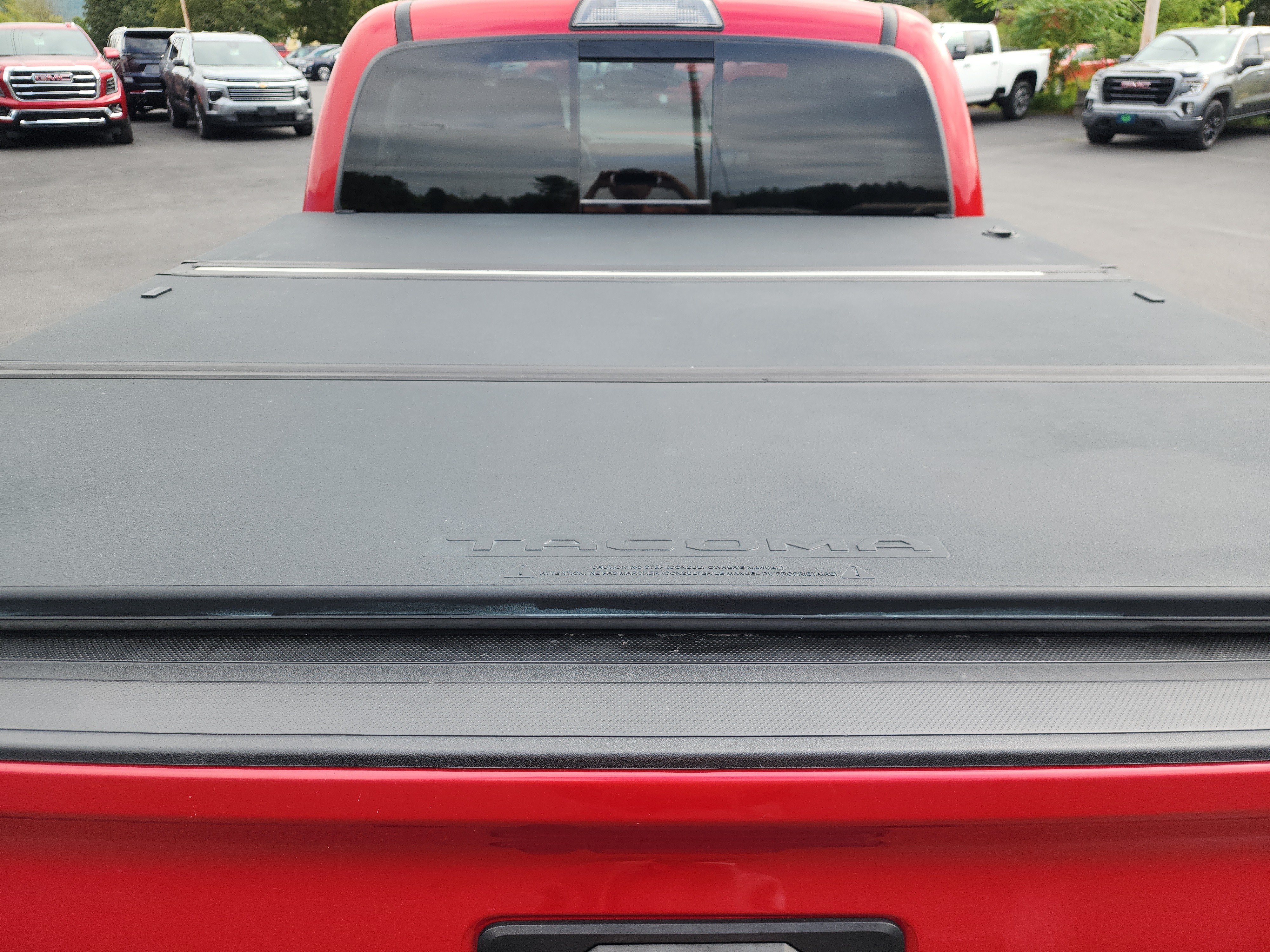 Used 2019 Toyota Tacoma TRD Off-Road AWD/4WD image 25
