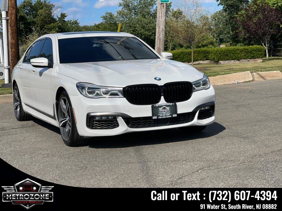 Used 2019 BMW 750i RWD image 12