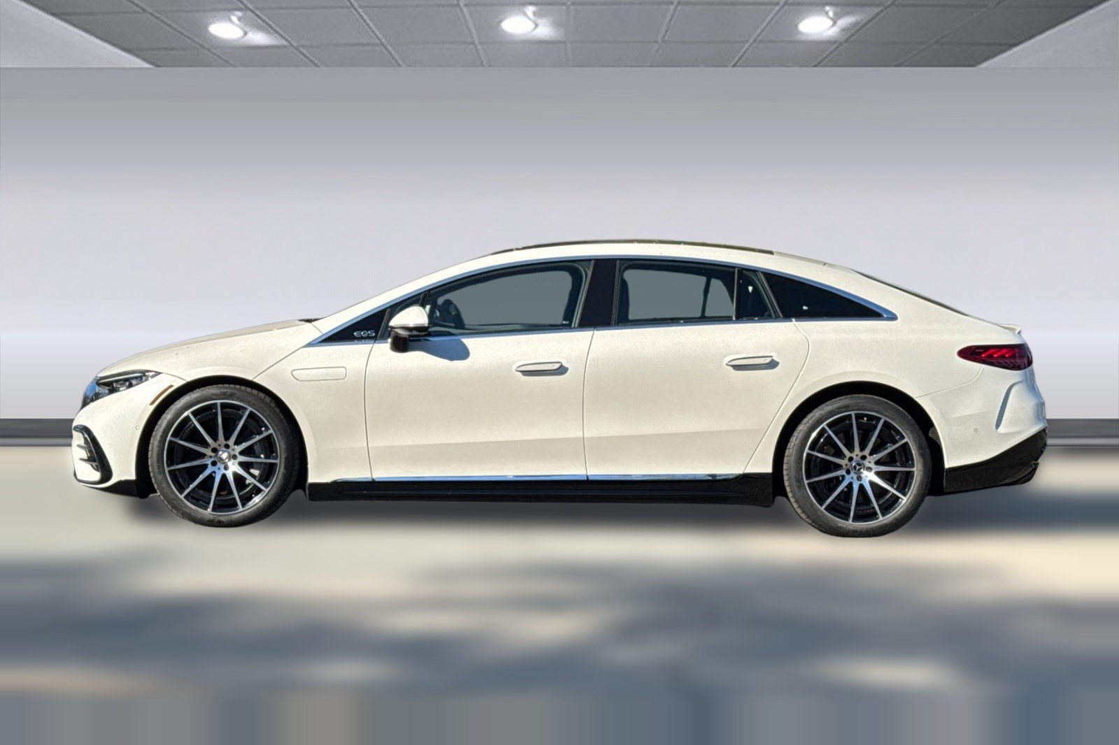 Certified 2023 Mercedes-Benz EQS 580 4MATIC Sedan image 2